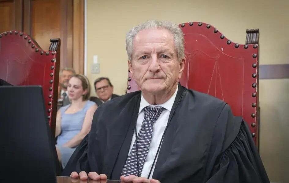 Aposentadoria do Desembargador Marrey Uint: A Última Homenagem
