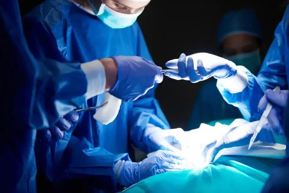 Falha Cirúrgica e Paralisia Facial: Justiça em DF