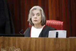 Inelegibilidade: TSE Interrompe Julgamento Crucial!