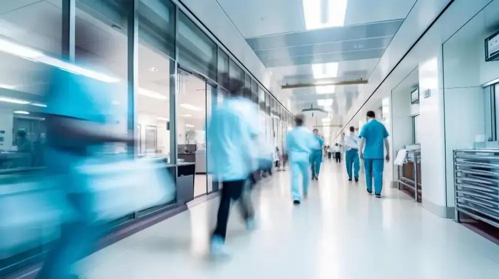 Xenofobia no Trabalho: Hospital do RS Indeniza Enfermeira