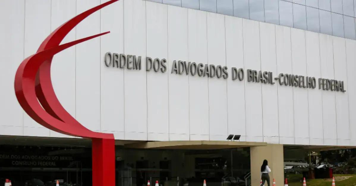 Celulares Durante Julgamento: OAB Contesta Medidas
