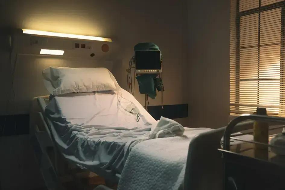 Hospital condenado a indenizar filhas por atraso na comunicação