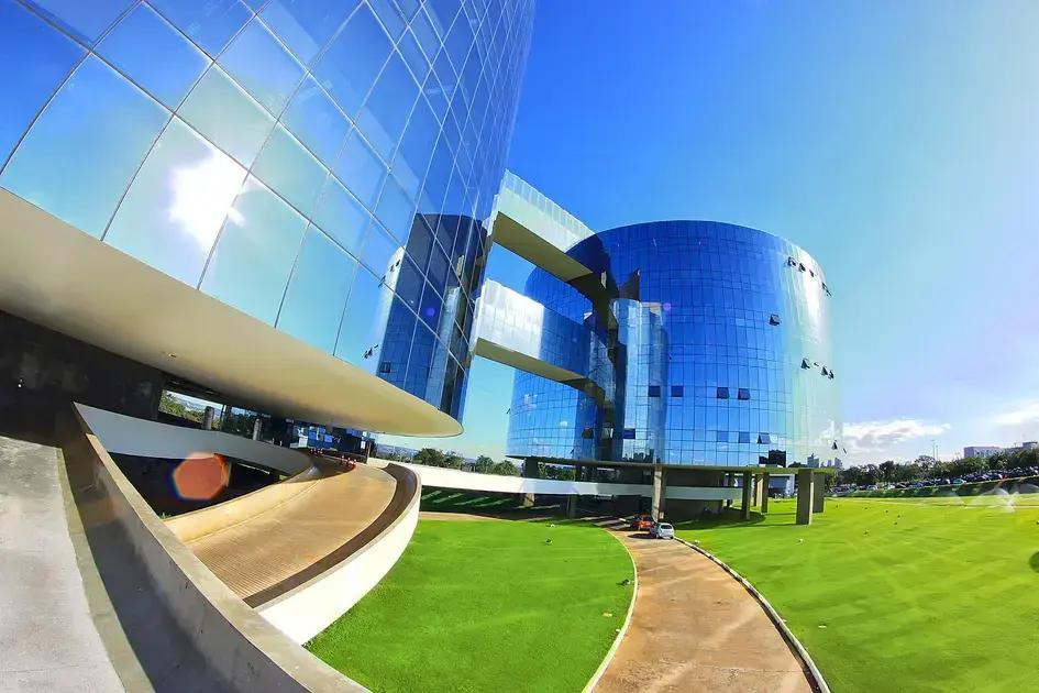 Nível Superior Congelado: STF Valida Exigência no MPU